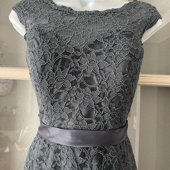 Mori Lee Lace‎ Gown - Picture 7 of 13